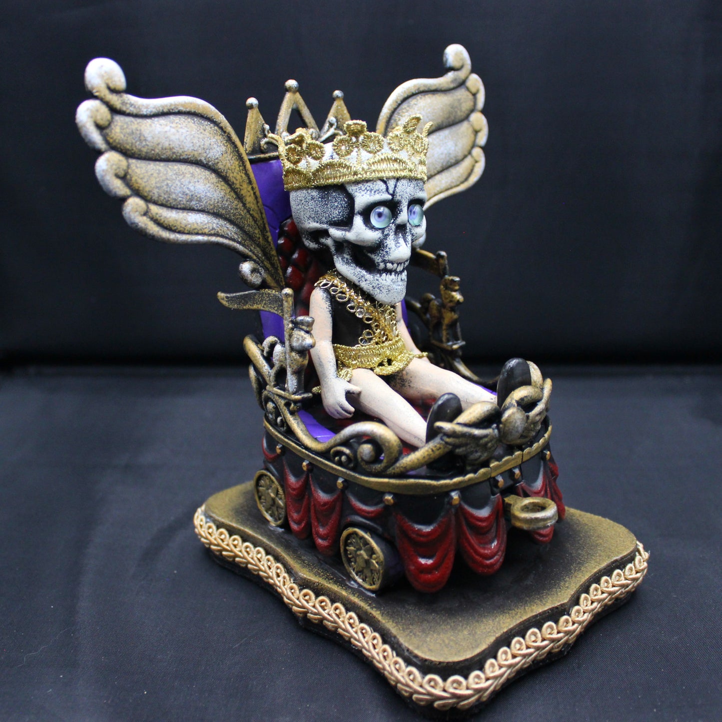 Skull Queen on Her Throne1