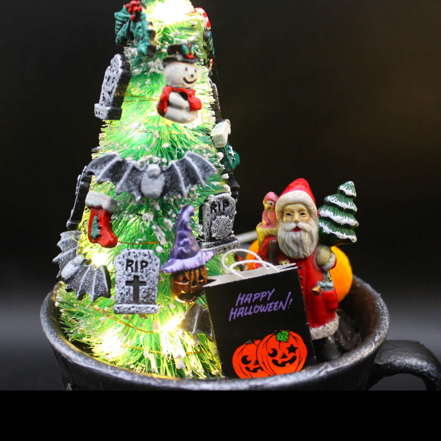 Halloween Christmas Tabletop Lighted Mug Decoration!