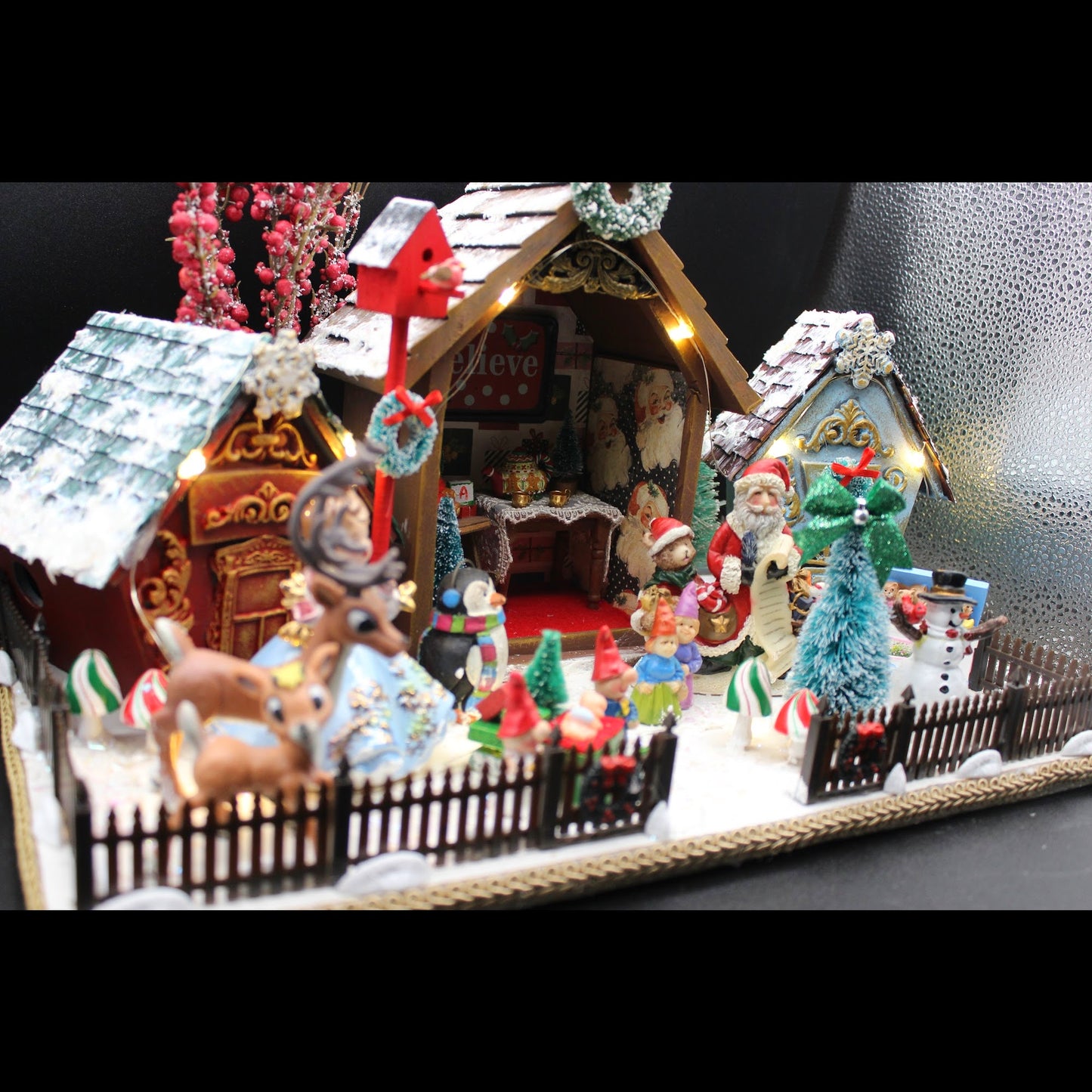 Christmas Village Diorama! Christmas House, Tabletop Centerpiece! Furnished Dollhouse!