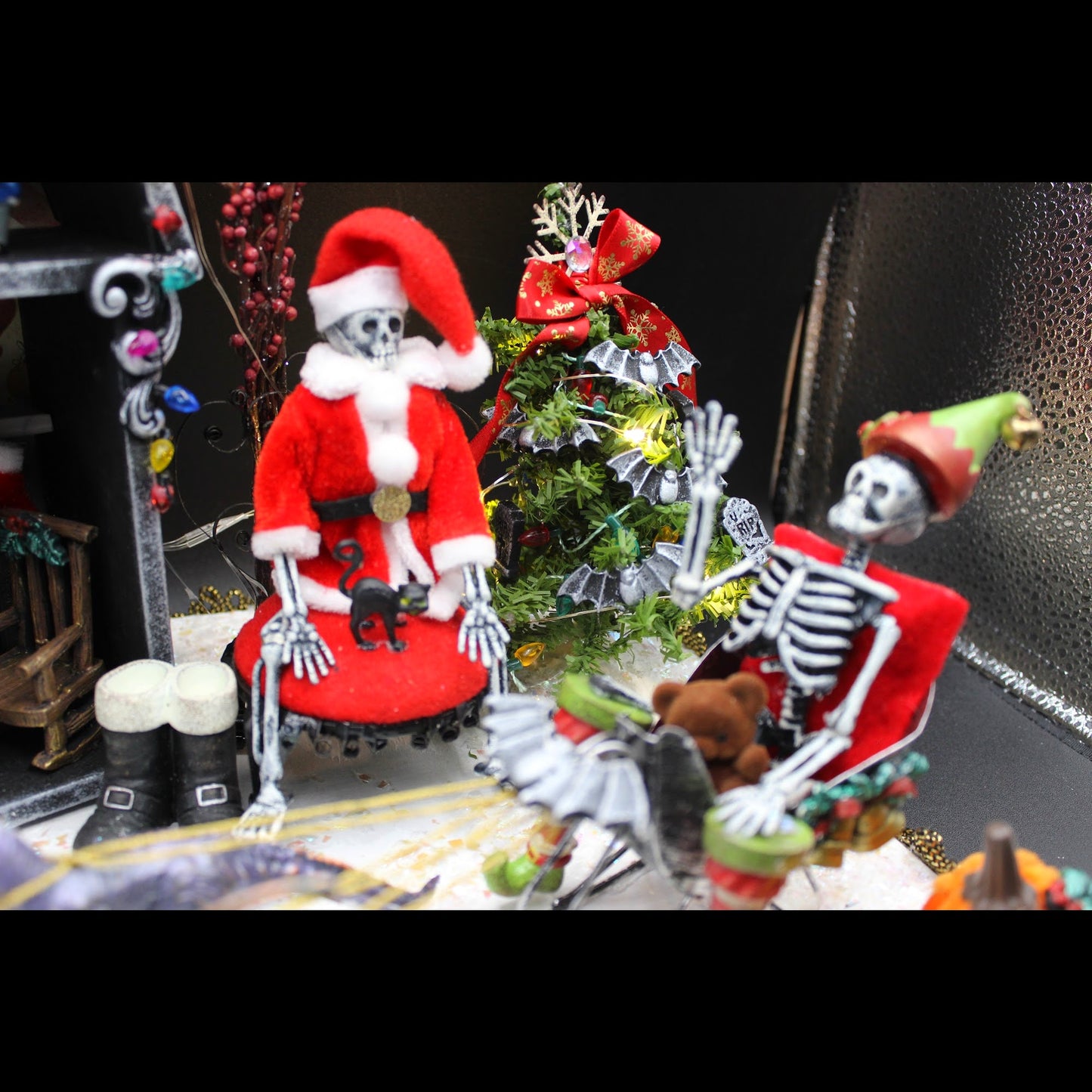 Christmas Meets Halloween Diorama! Quirky Dinosaur, Skeleton Christmas Scene! Goth Christmas.