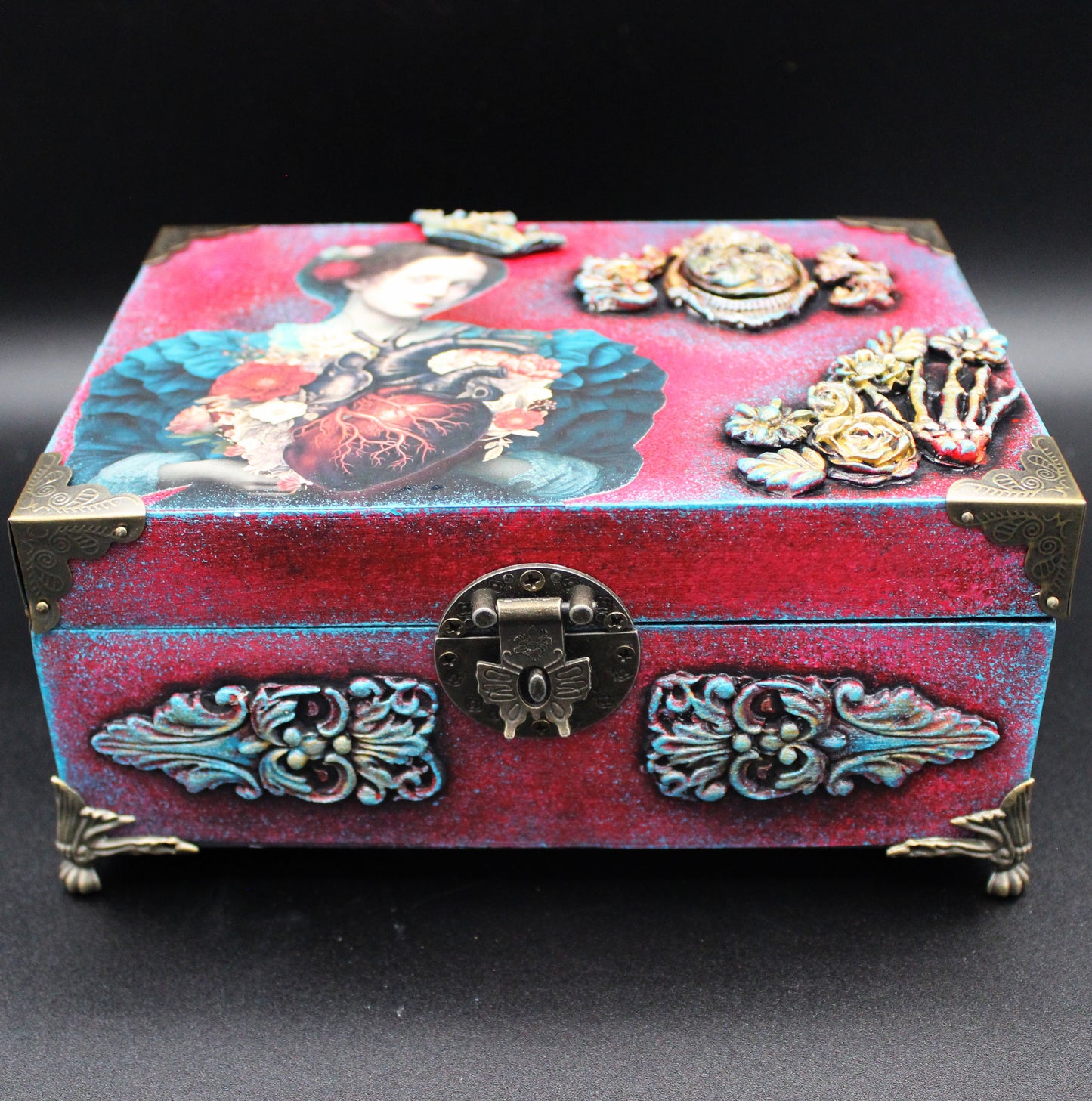 Queen of Hearts Jewelry Box