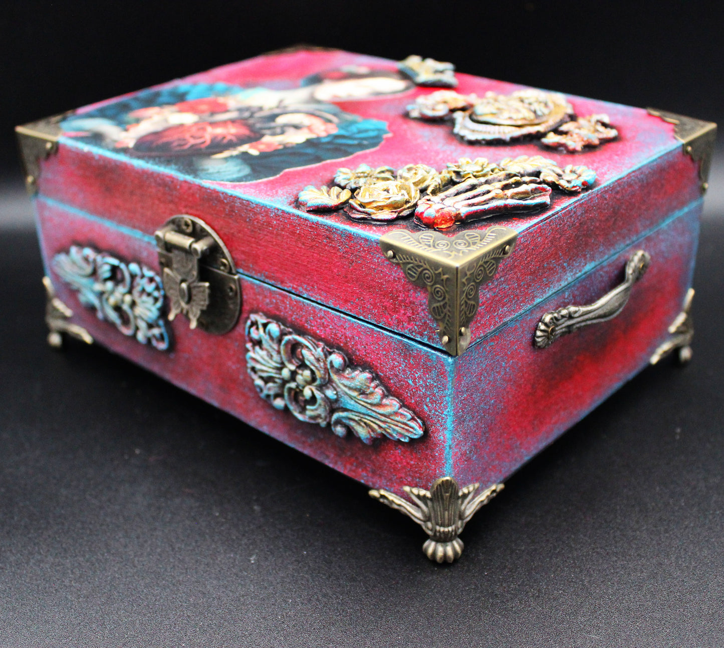 Queen of Hearts Jewelry Box