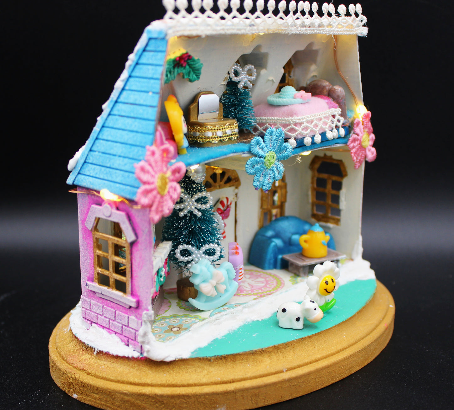 Super Cute, Lighted, Miniature Furnished Christmas Dollhouse!