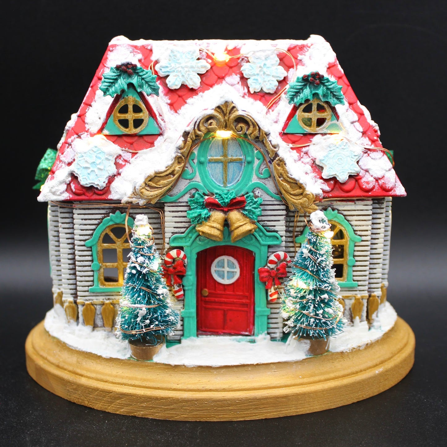 Adorable Lighted Furnished Miniature Christmas Dollhouse!