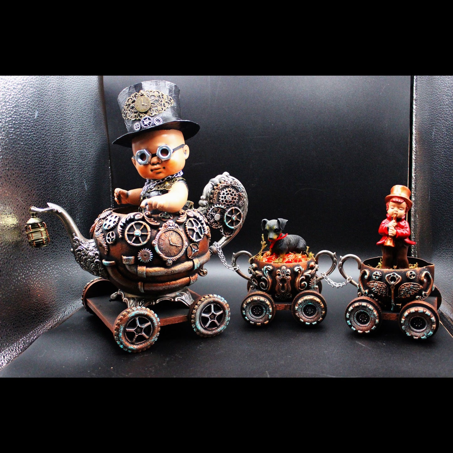 Amazing Steampunk Train!  Altered Tea Pot/ Tea Set, Tabletop Decor!