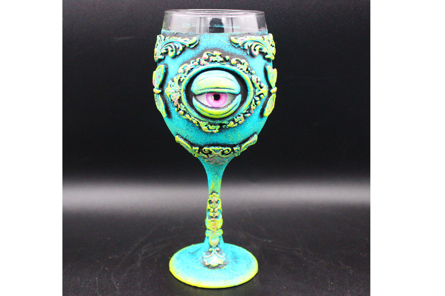 Awesome Eyeball Chalice! Dragon Monster Eye Wine Glass Goblet!