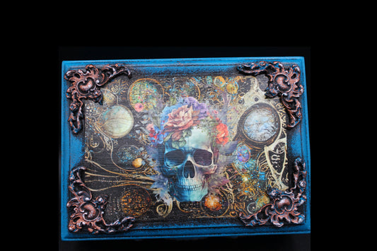 Mysterious Skull Jewelry Box!