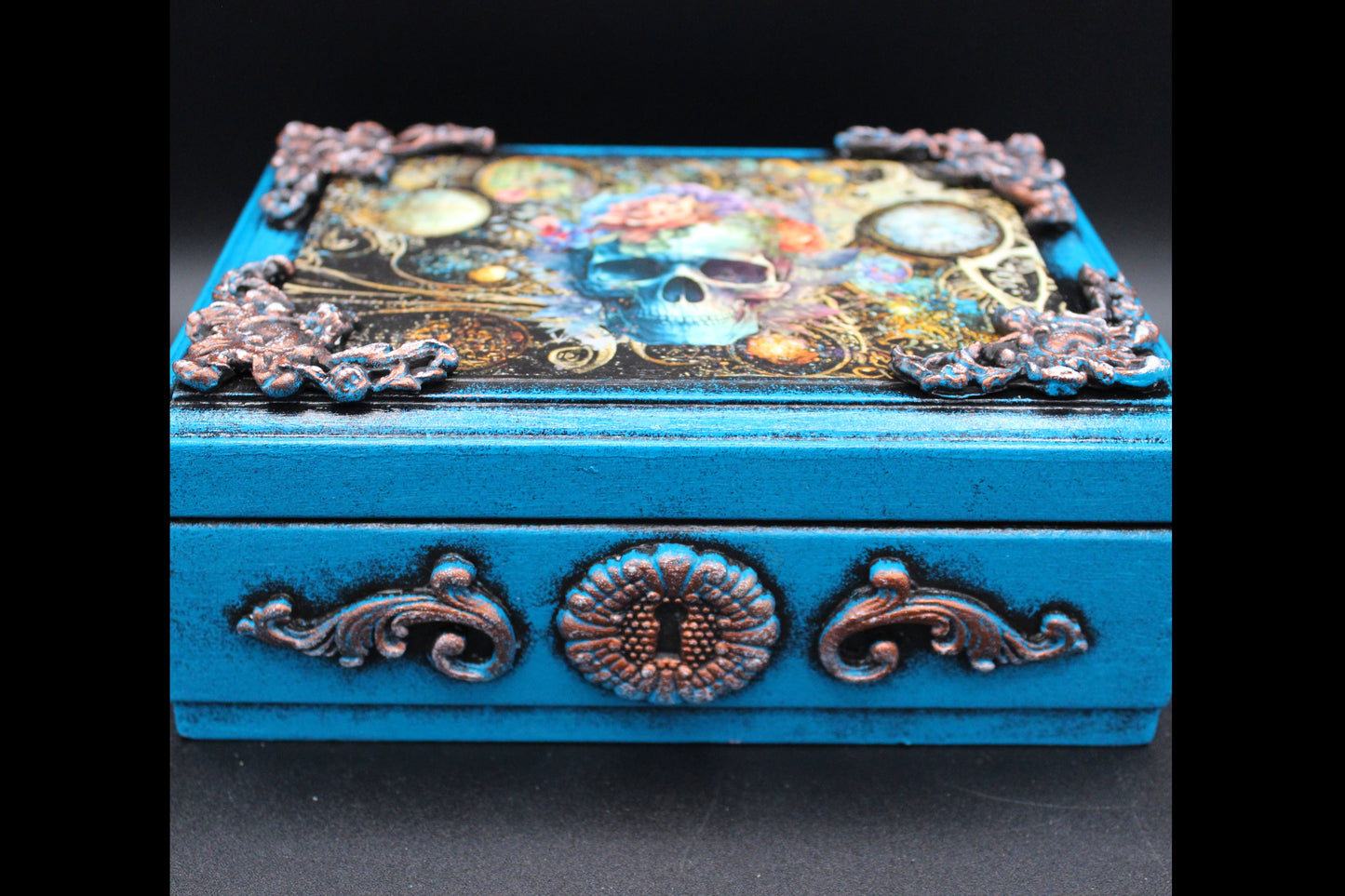 Mysterious Skull Jewelry Box!